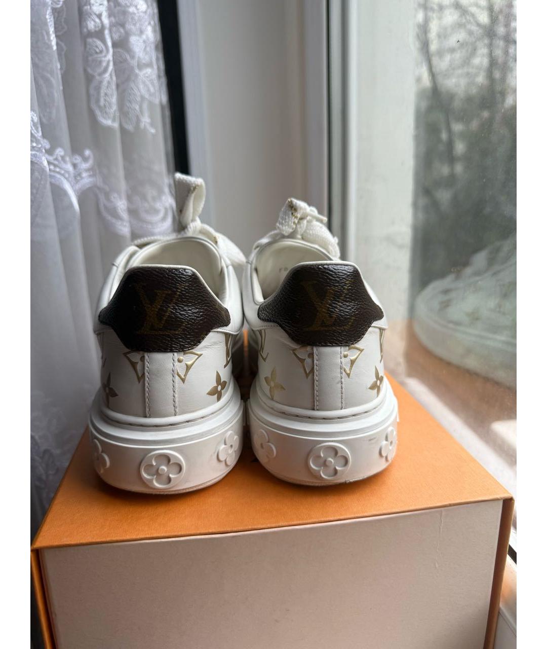 LOUIS VUITTON Белые кожаные кеды, фото 4
