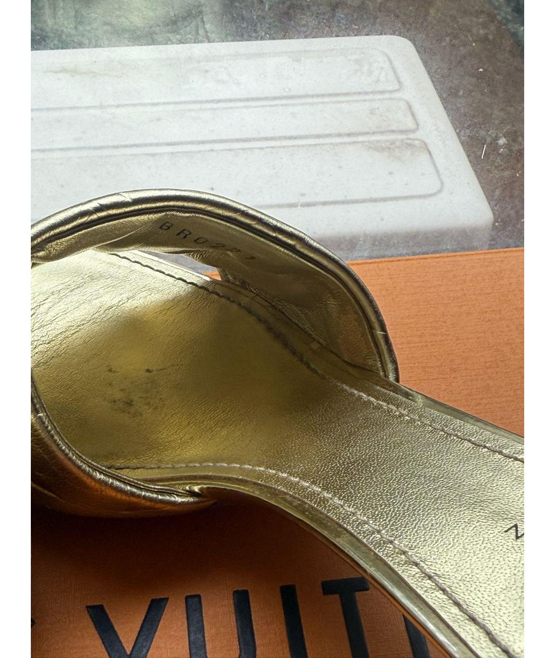 LOUIS VUITTON Золотые кожаные мюли, фото 8