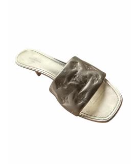 LOUIS VUITTON Мюли