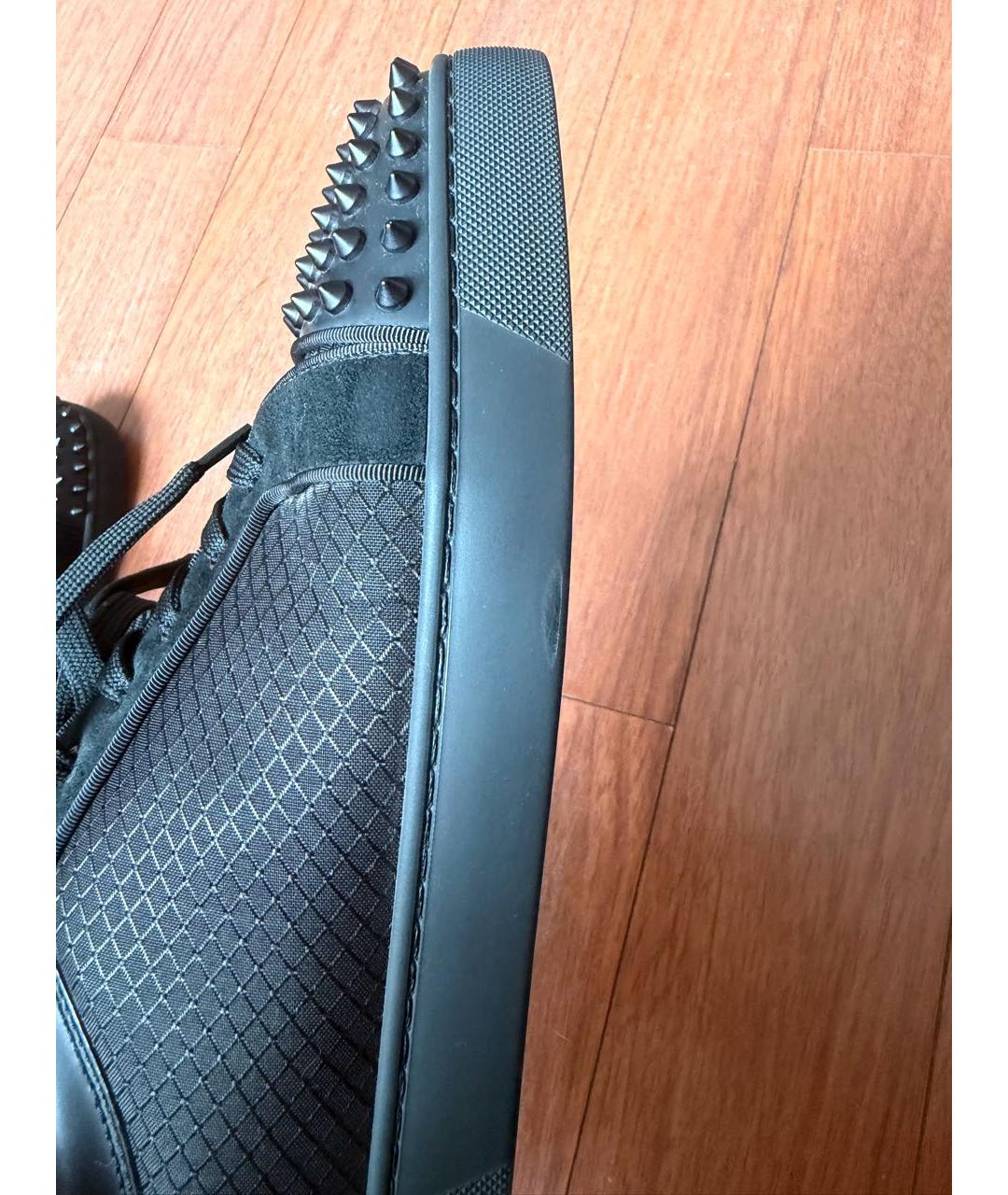 CHRISTIAN LOUBOUTIN Черные замшевые низкие кроссовки / кеды, фото 7