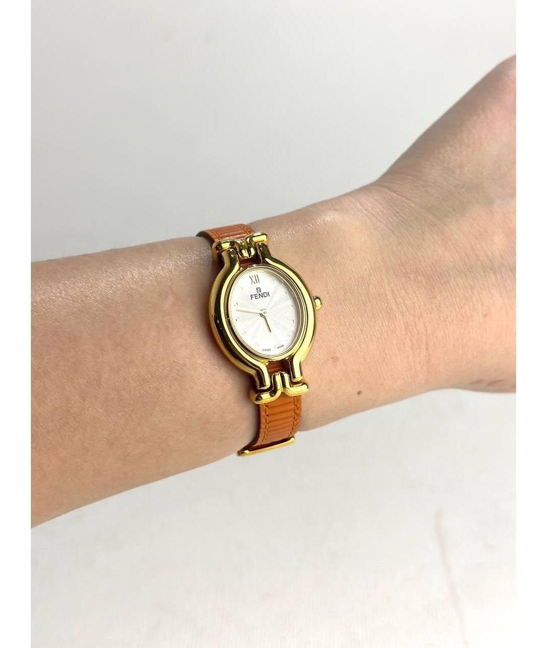 FENDI Золотые позолоченные часы, фото 3