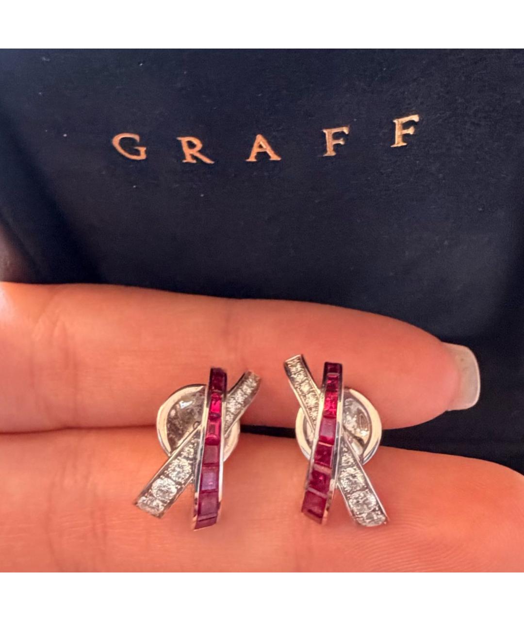 GRAFF Белые рубиновые серьги, фото 4