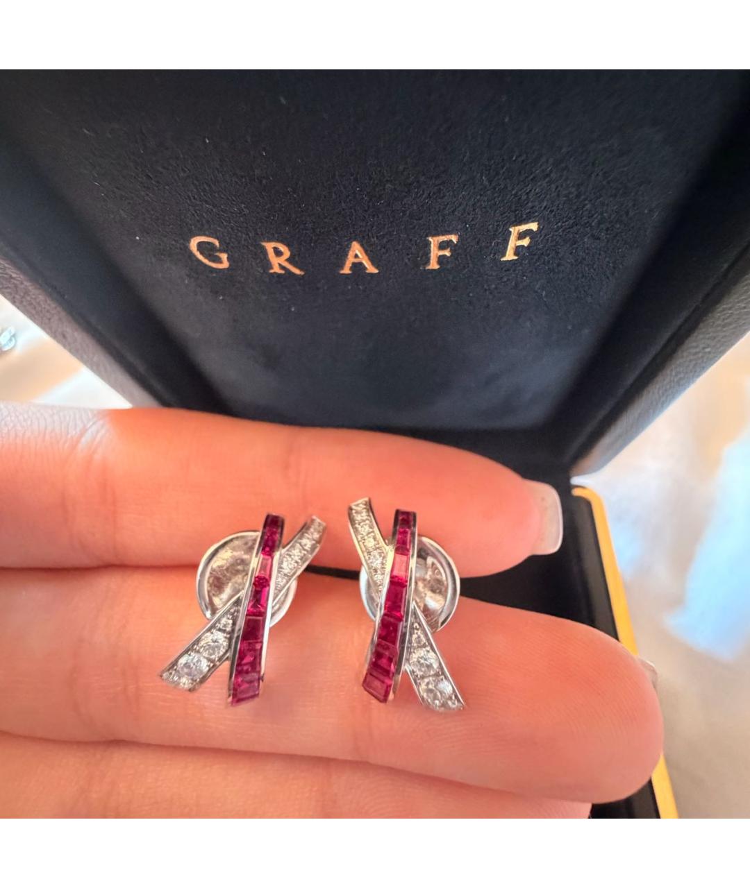 GRAFF Белые рубиновые серьги, фото 5