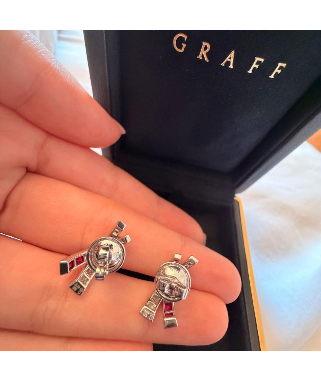 GRAFF Белые рубиновые серьги, фото 2