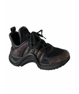 LOUIS VUITTON Кроссовки