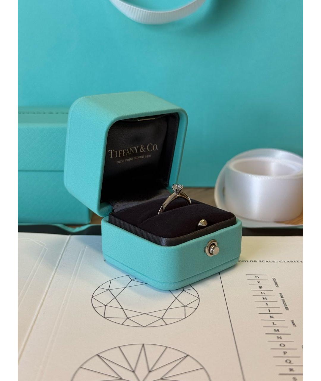 TIFFANY&CO Белое платиновое кольцо, фото 4