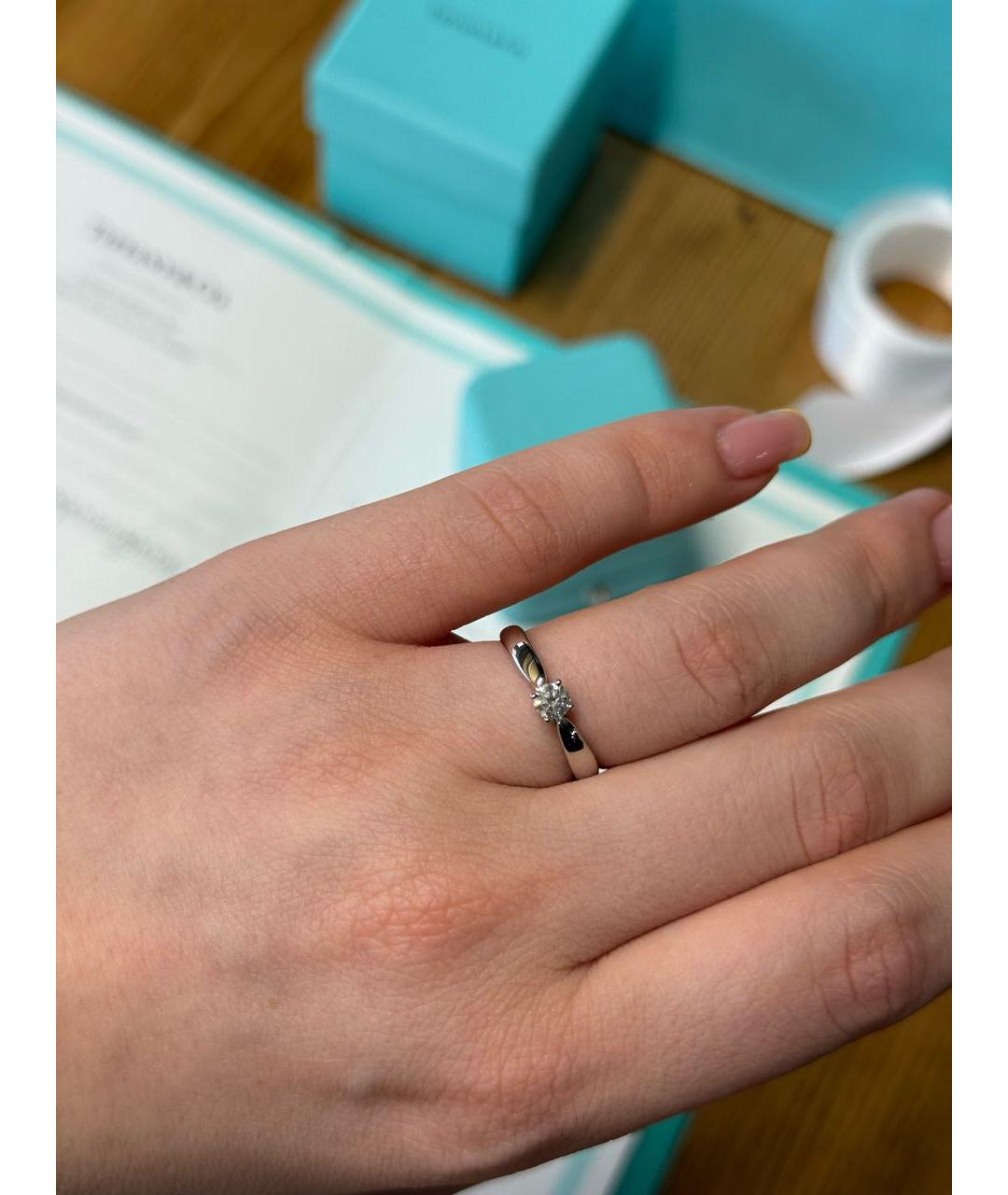 TIFFANY&CO Белое платиновое кольцо, фото 5