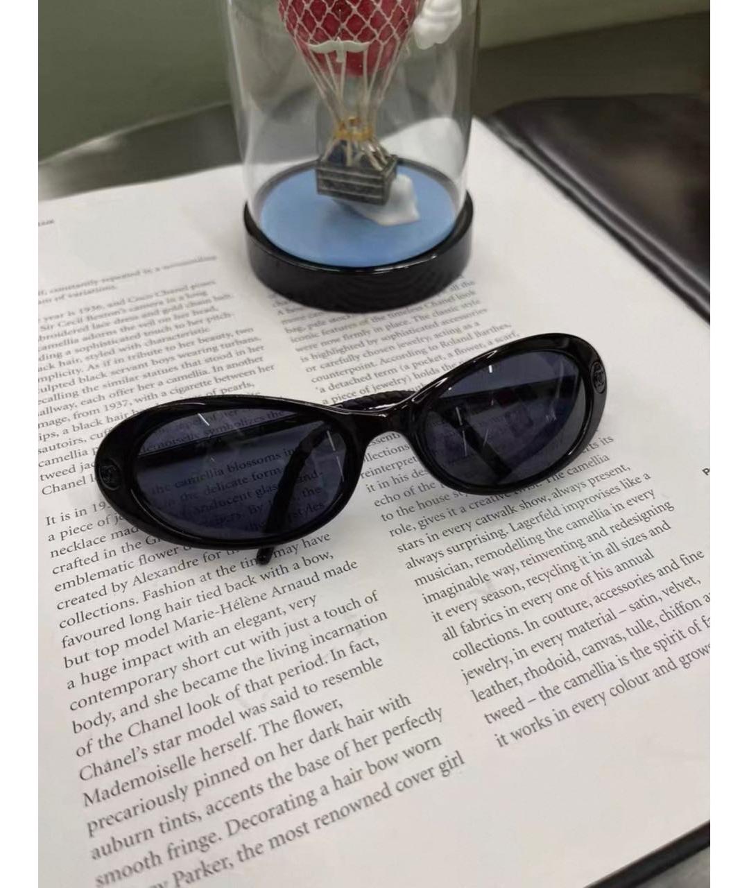 CHANEL Черные пластиковые солнцезащитные очки, фото 2