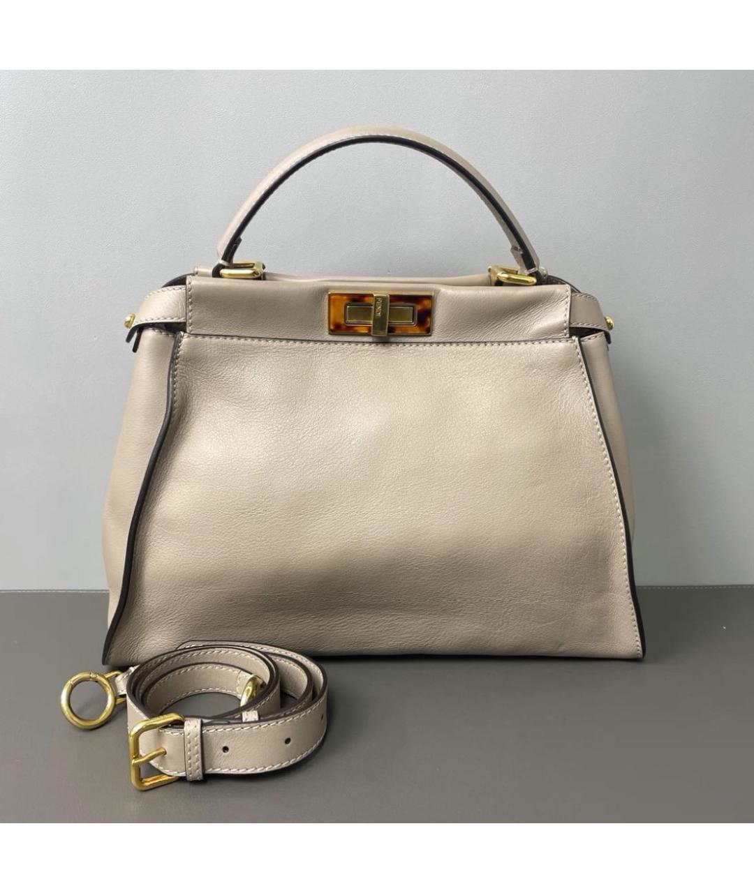 FENDI Бежевая кожаная сумка с короткими ручками, фото 2