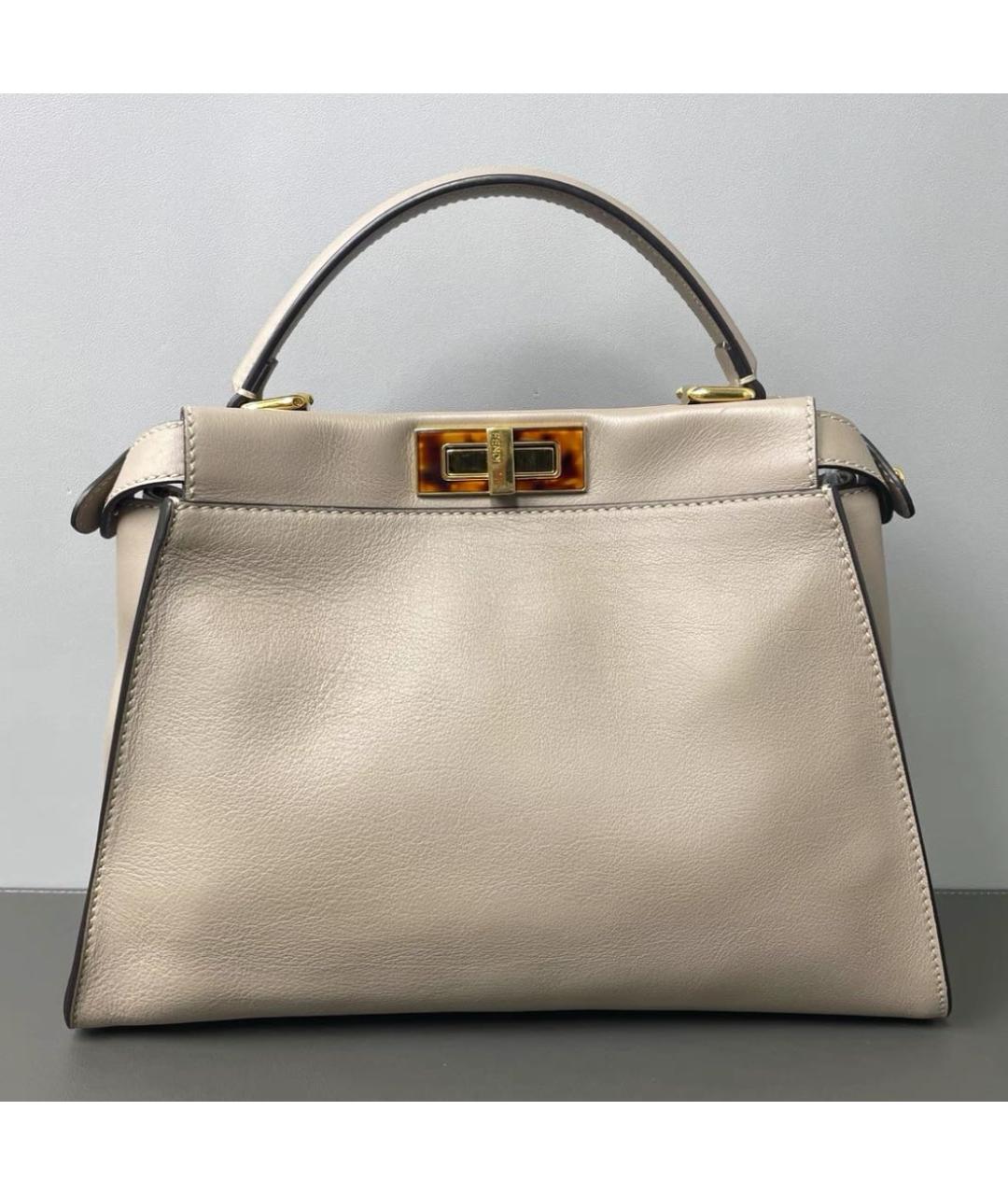 FENDI Бежевая кожаная сумка с короткими ручками, фото 7