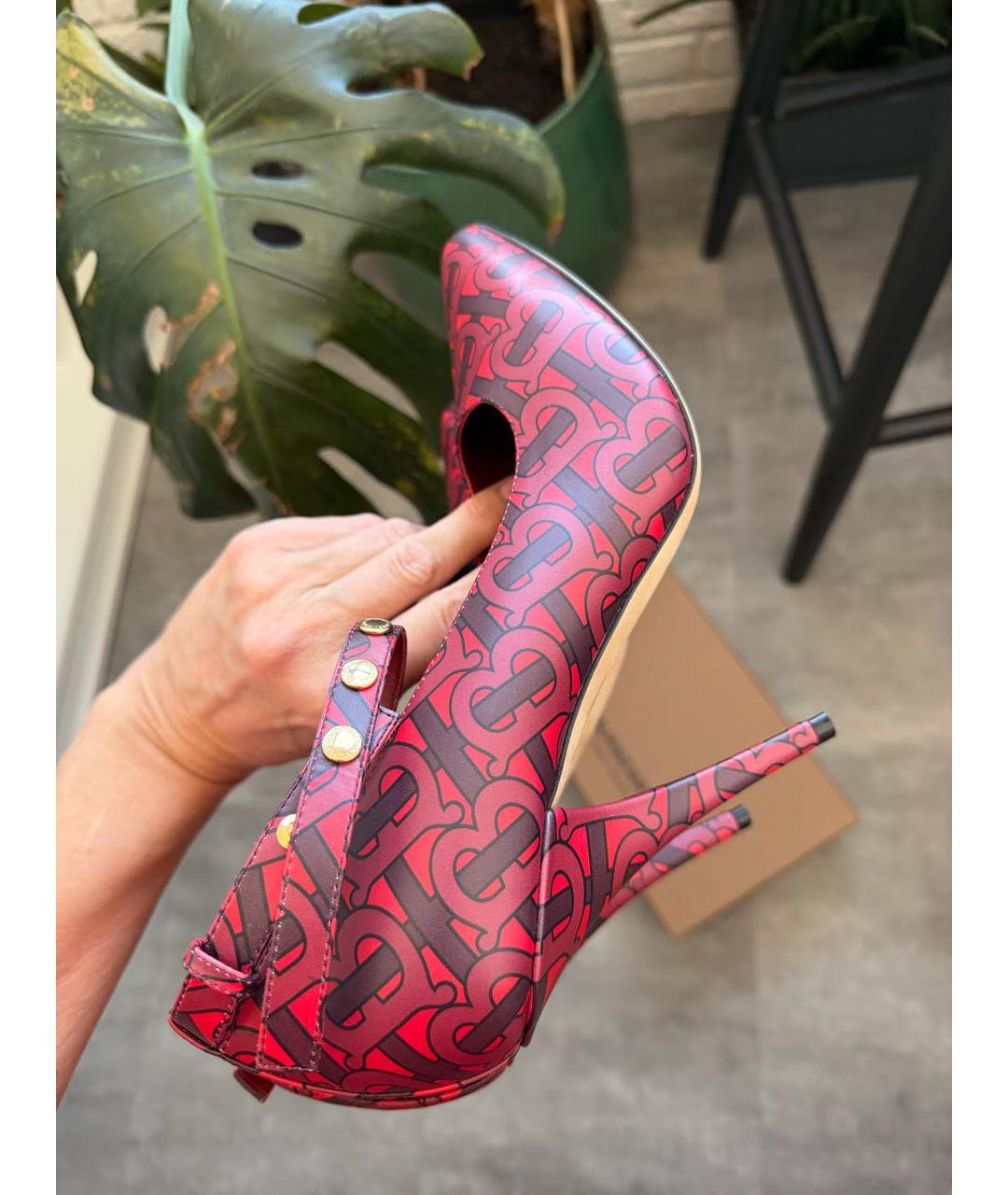 BURBERRY Бордовые кожаные туфли, фото 6