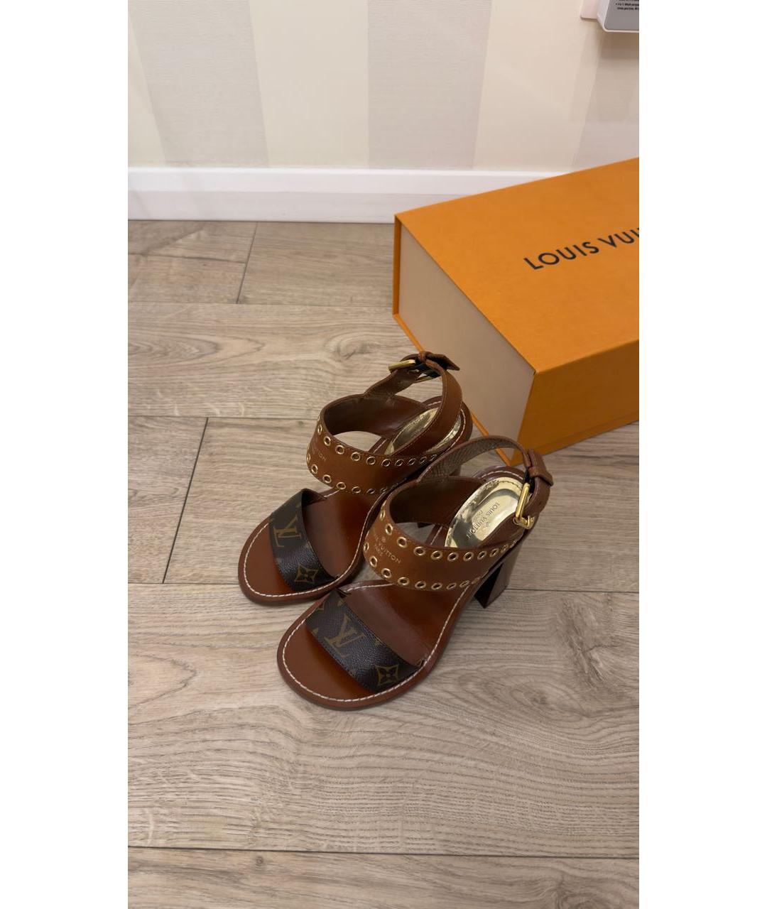 LOUIS VUITTON Коричневые кожаные босоножки, фото 6