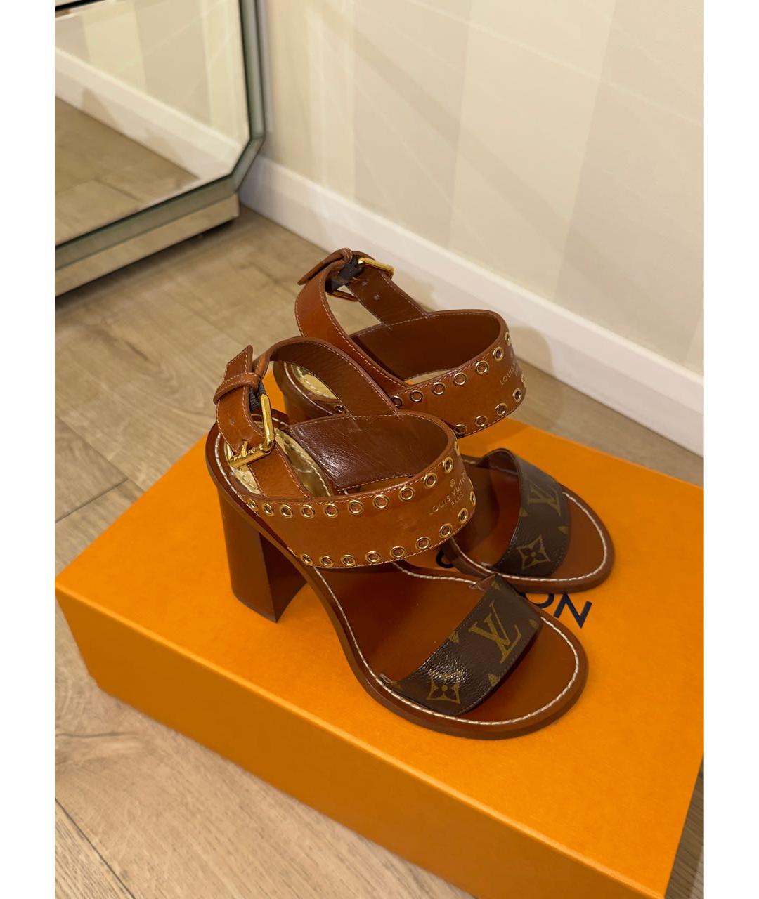 LOUIS VUITTON Коричневые кожаные босоножки, фото 2