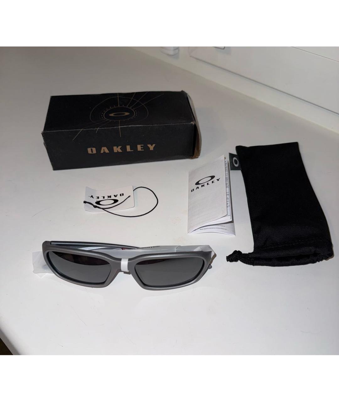 OAKLEY Антрацитовые пластиковые солнцезащитные очки, фото 2