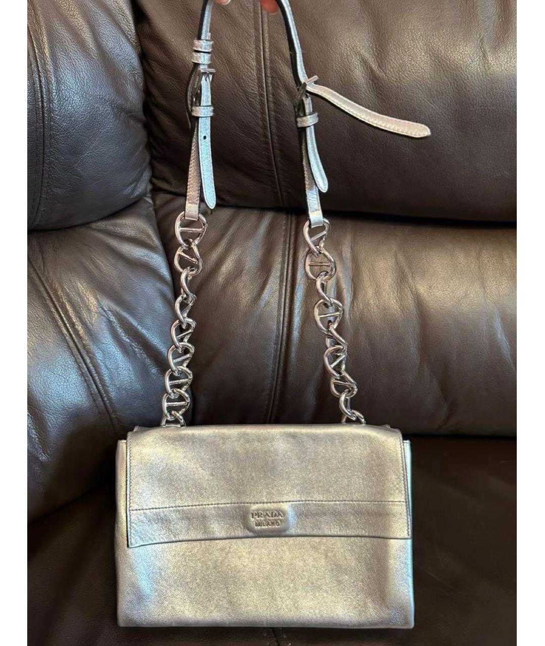 PRADA Серебряная кожаная сумка через плечо, фото 2