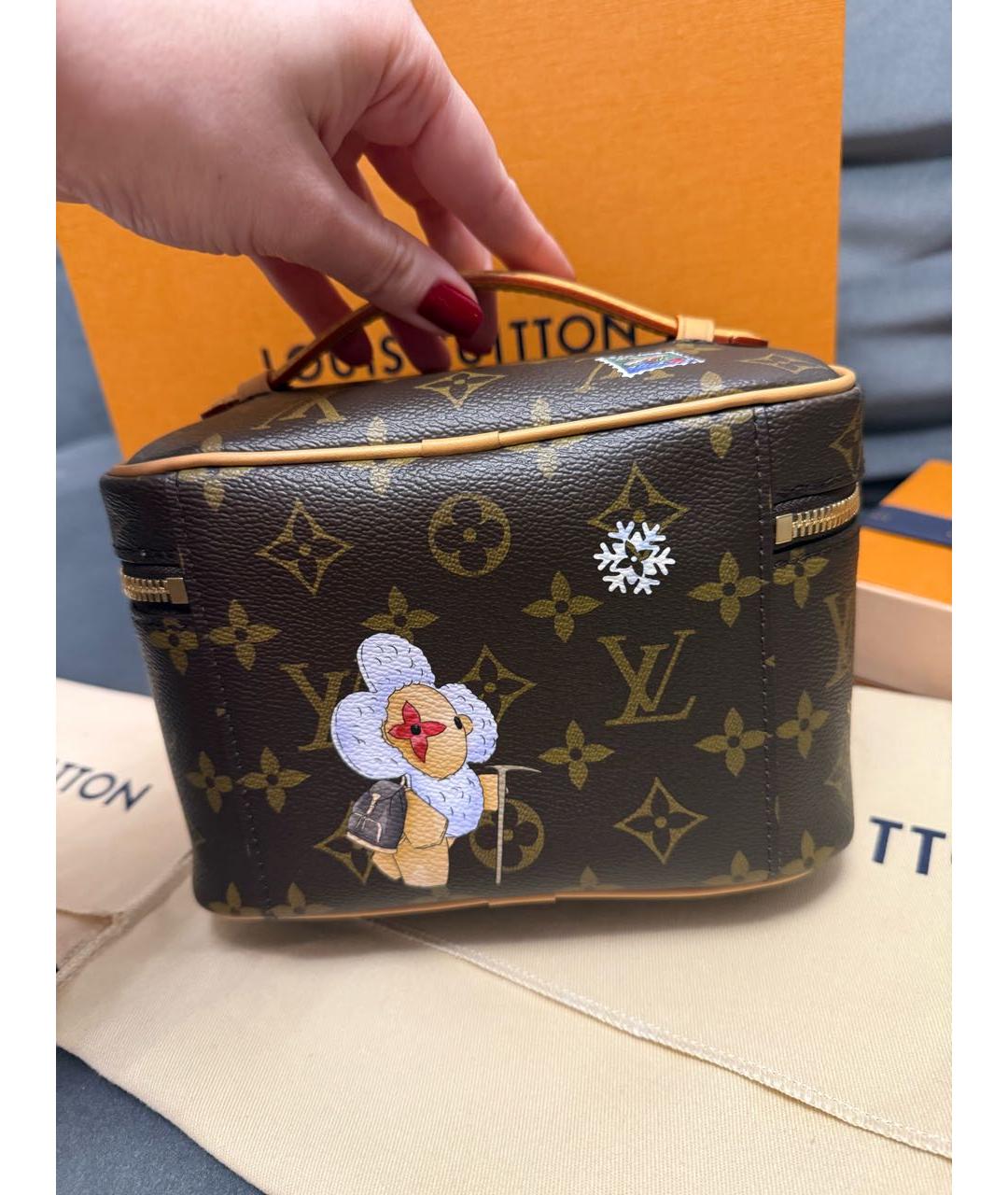 LOUIS VUITTON Коричневая косметичка, фото 2