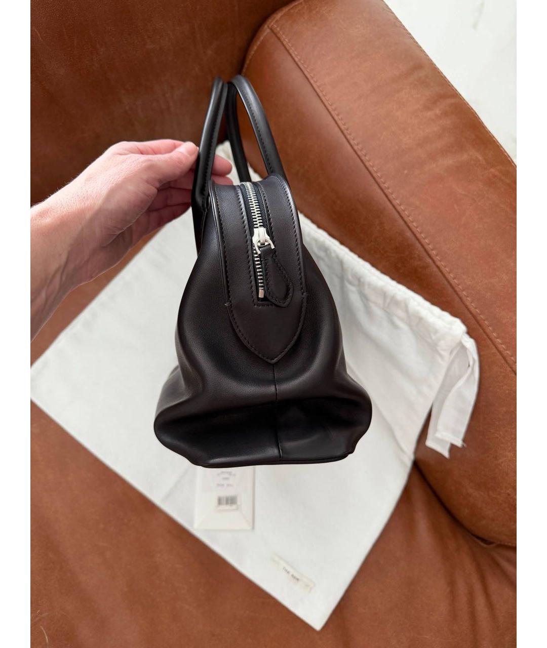 THE ROW Черная кожаная сумка с короткими ручками, фото 3