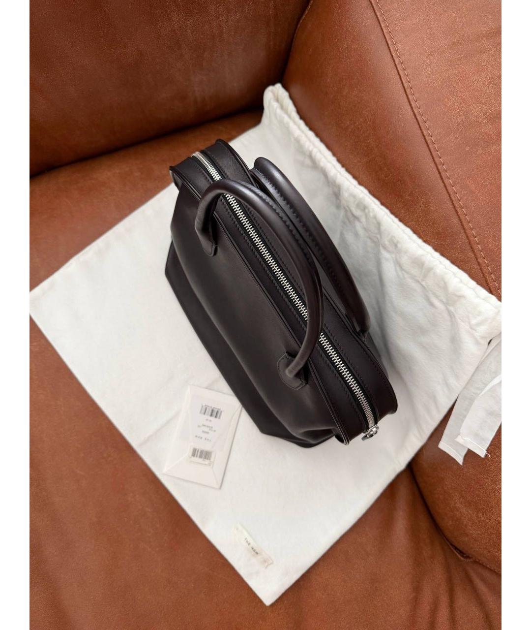 THE ROW Черная кожаная сумка с короткими ручками, фото 2