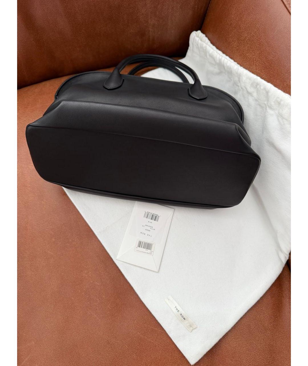 THE ROW Черная кожаная сумка с короткими ручками, фото 8