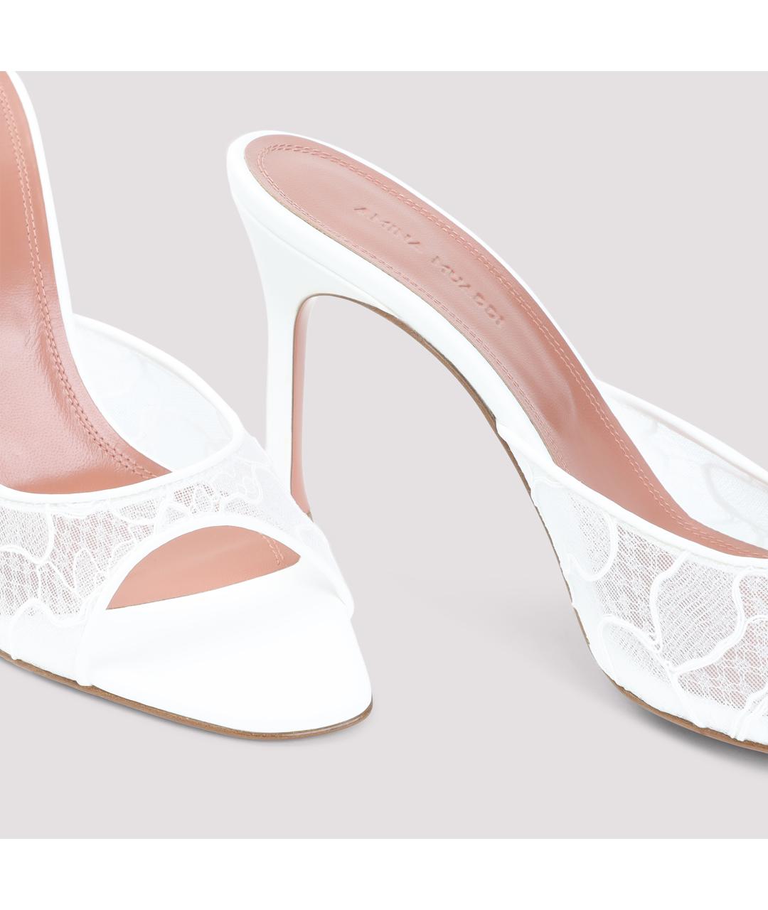 Amina Muaddi Белые кожаные мюли, фото 5