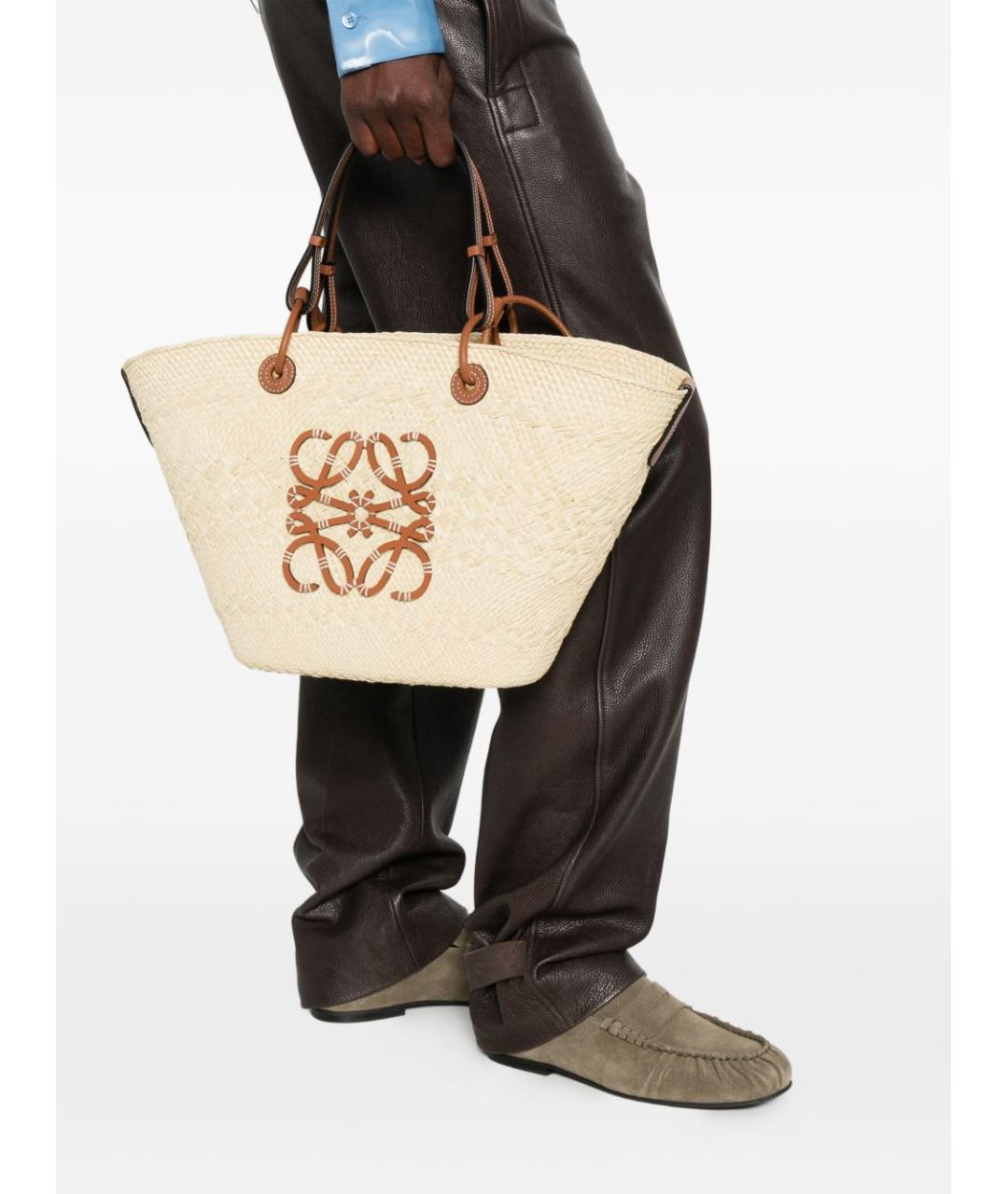 LOEWE Бежевая пелетеная сумка через плечо, фото 5