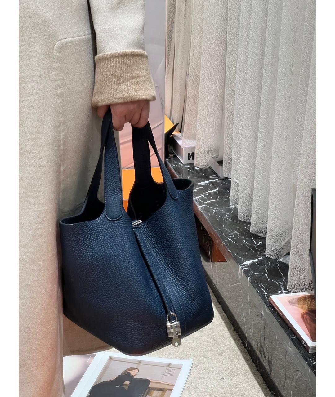 HERMES Темно-синяя кожаная сумка с короткими ручками, фото 5