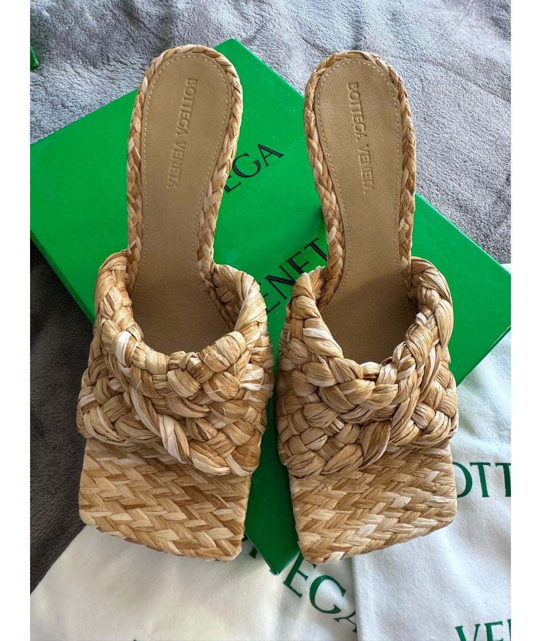 BOTTEGA VENETA Бежевые кожаные мюли, фото 2