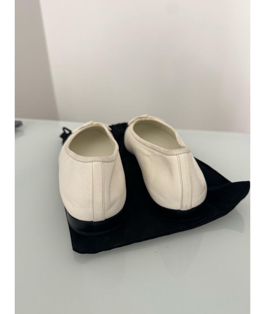 CHANEL Белые кожаные балетки, фото 4