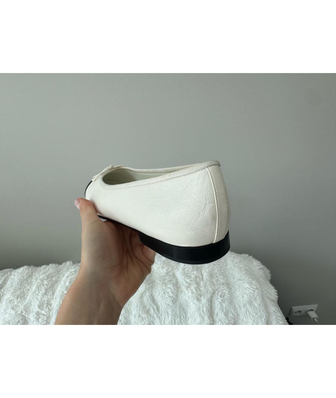 CHANEL Белые кожаные балетки, фото 5
