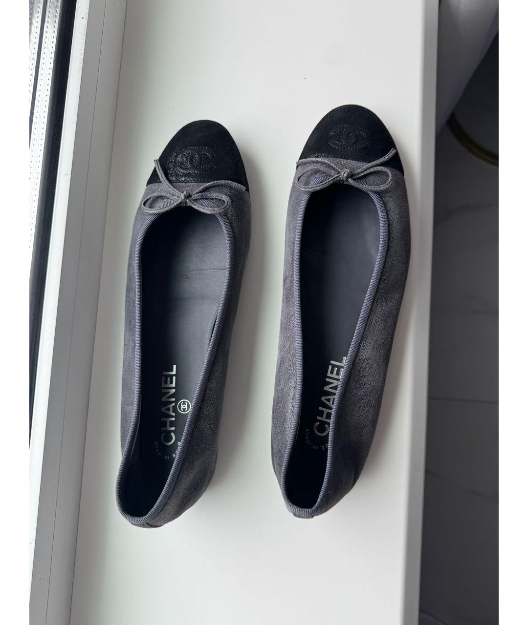 CHANEL Темно-синие кожаные балетки, фото 5