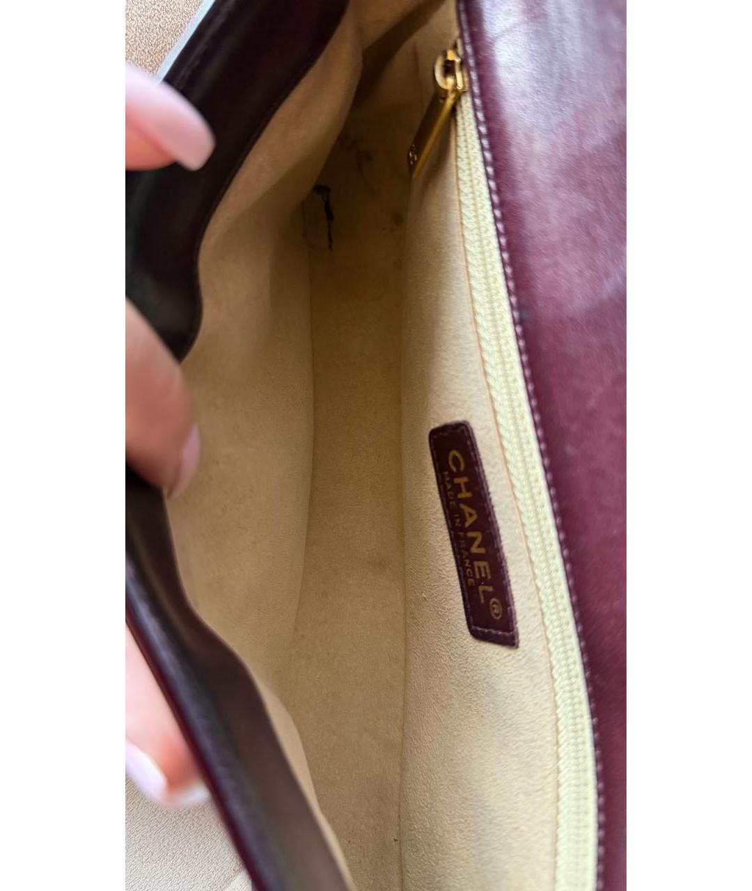 CHANEL Бордовая сумка через плечо из лакированной кожи, фото 8