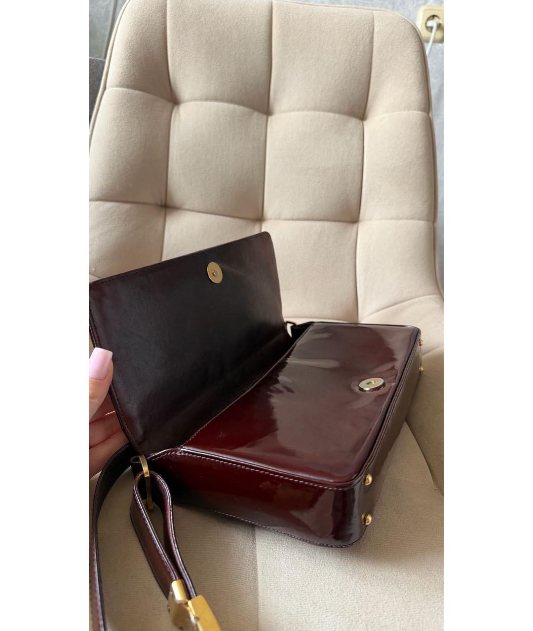 CHANEL Бордовая сумка через плечо из лакированной кожи, фото 7