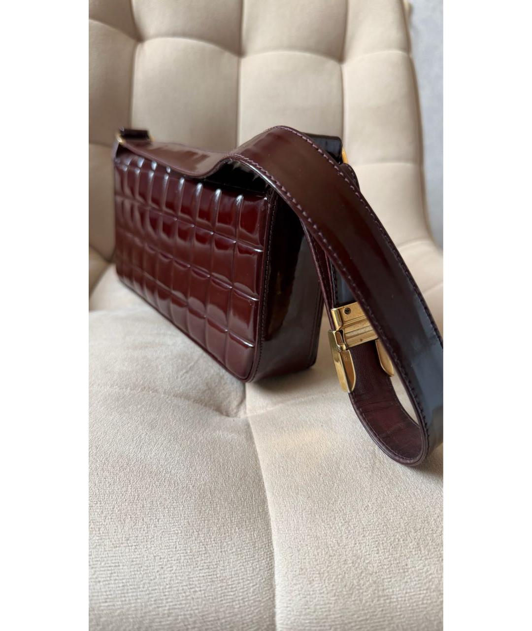CHANEL Бордовая сумка через плечо из лакированной кожи, фото 6