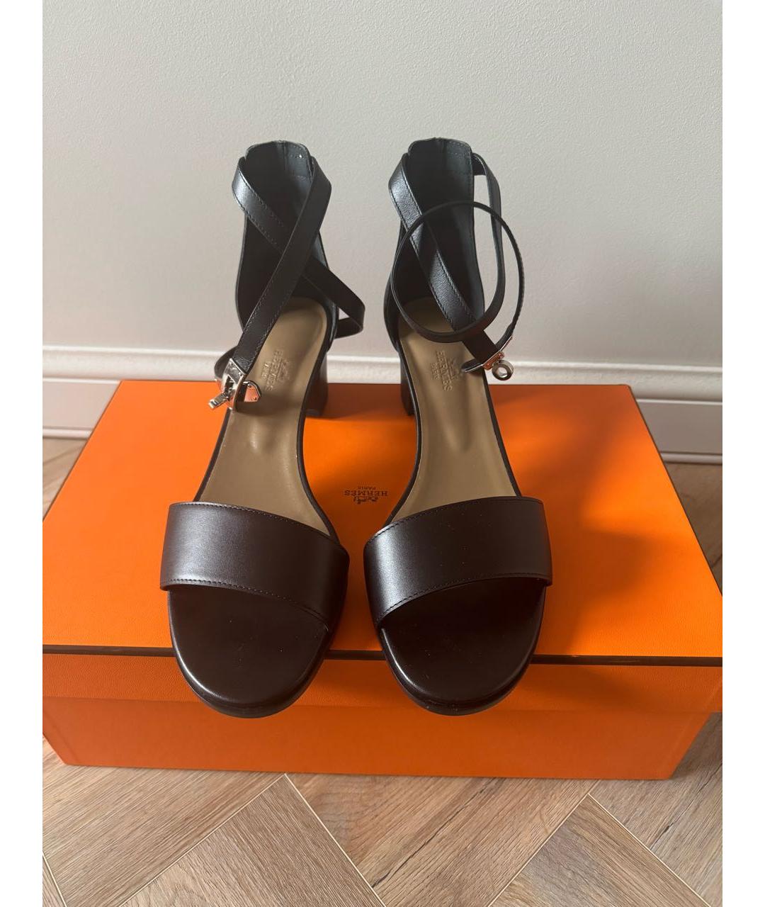 HERMES Черные кожаные босоножки, фото 2