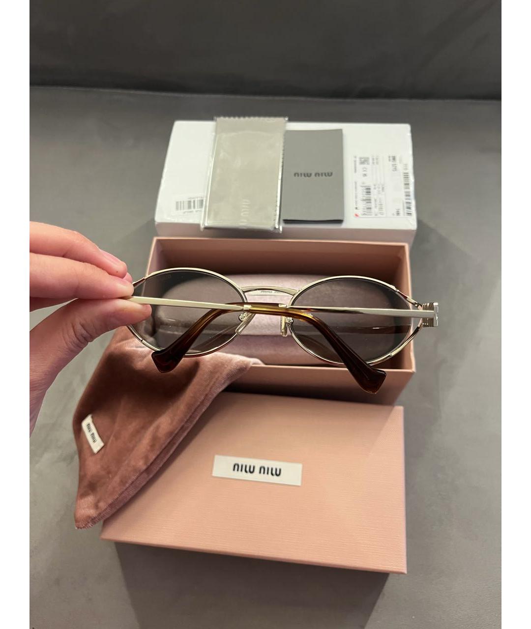 MIU MIU Золотые металлические солнцезащитные очки, фото 6