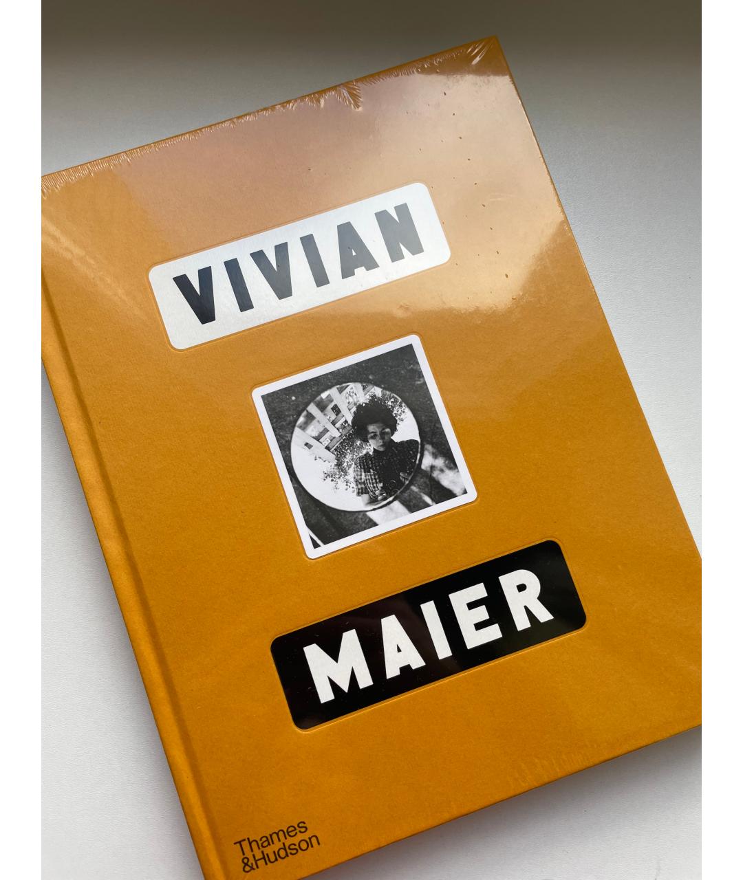 THAMES & HUDSON Книга, фото 8