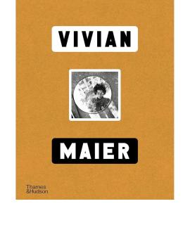 THAMES & HUDSON Книга