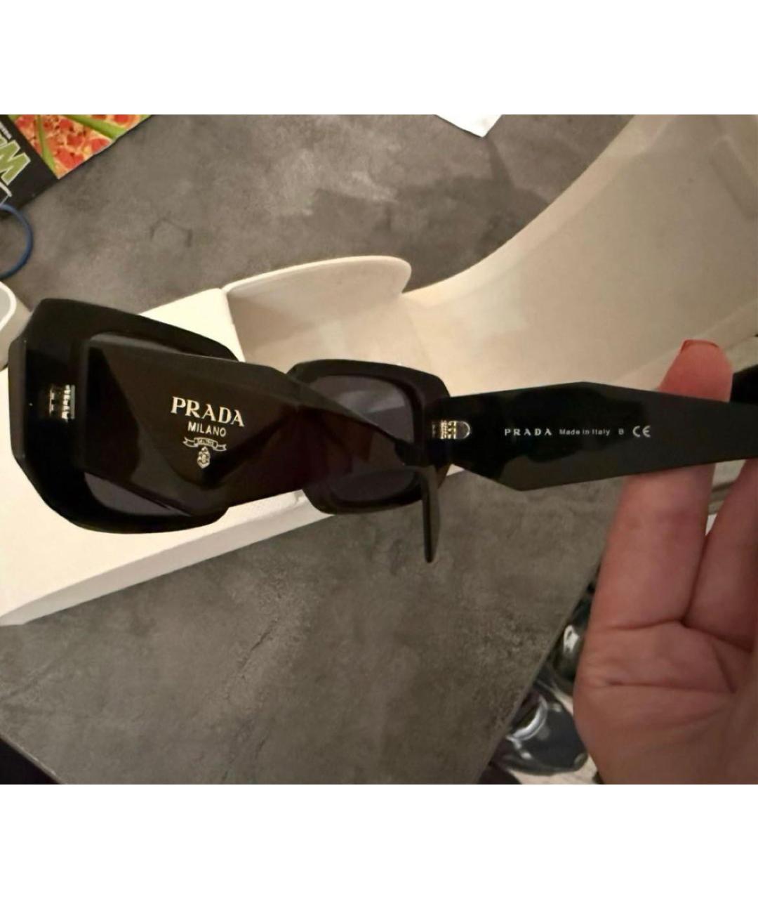 PRADA Черные пластиковые солнцезащитные очки, фото 5