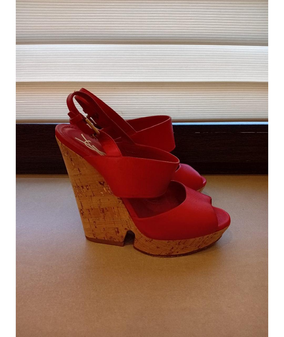 SAINT LAURENT Красные кожаные босоножки, фото 4
