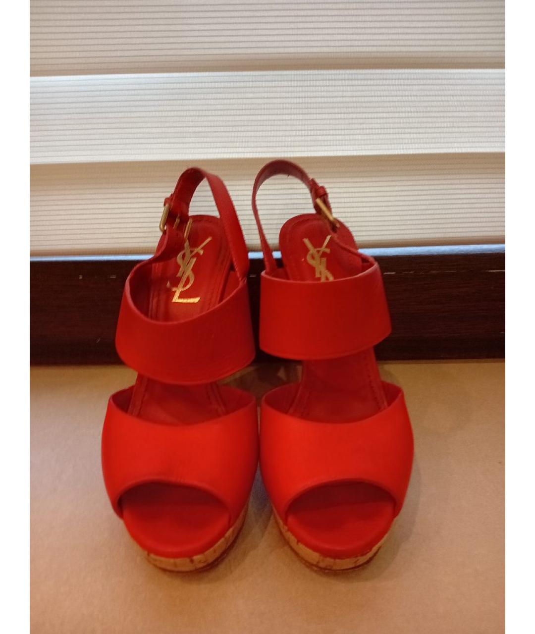 SAINT LAURENT Красные кожаные босоножки, фото 2