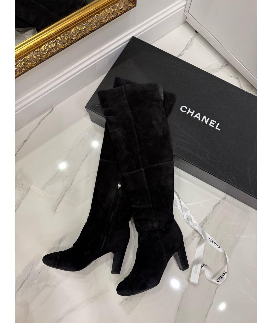 CHANEL Черные замшевые ботфорты, фото 8