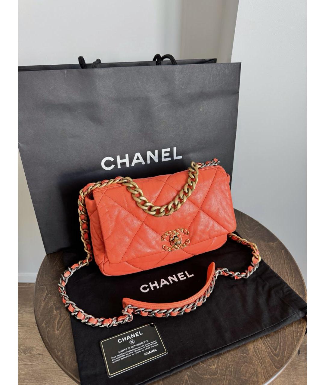 CHANEL Оранжевая кожаная сумка через плечо, фото 2