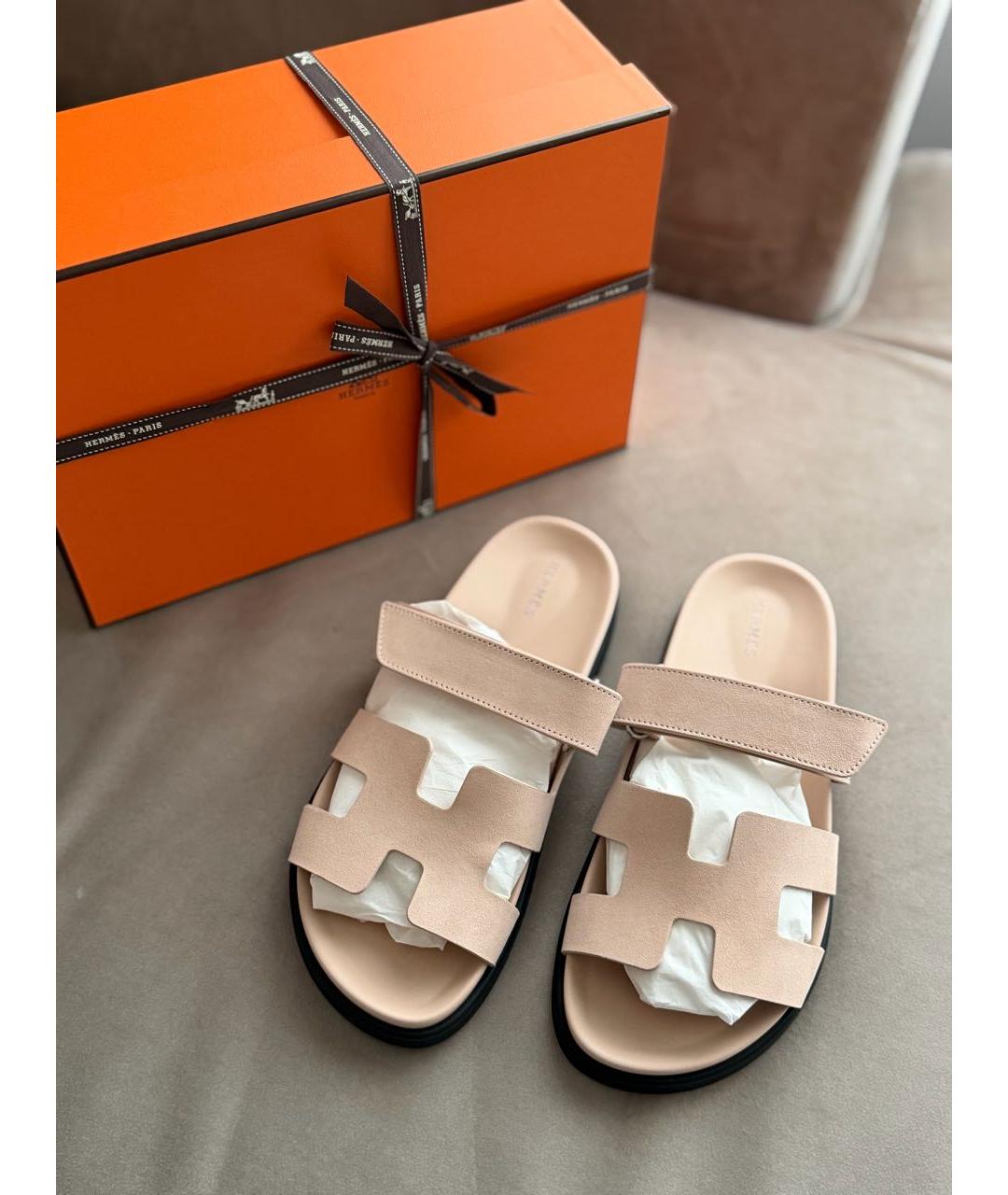 HERMES Бежевые замшевые сандалии, фото 4