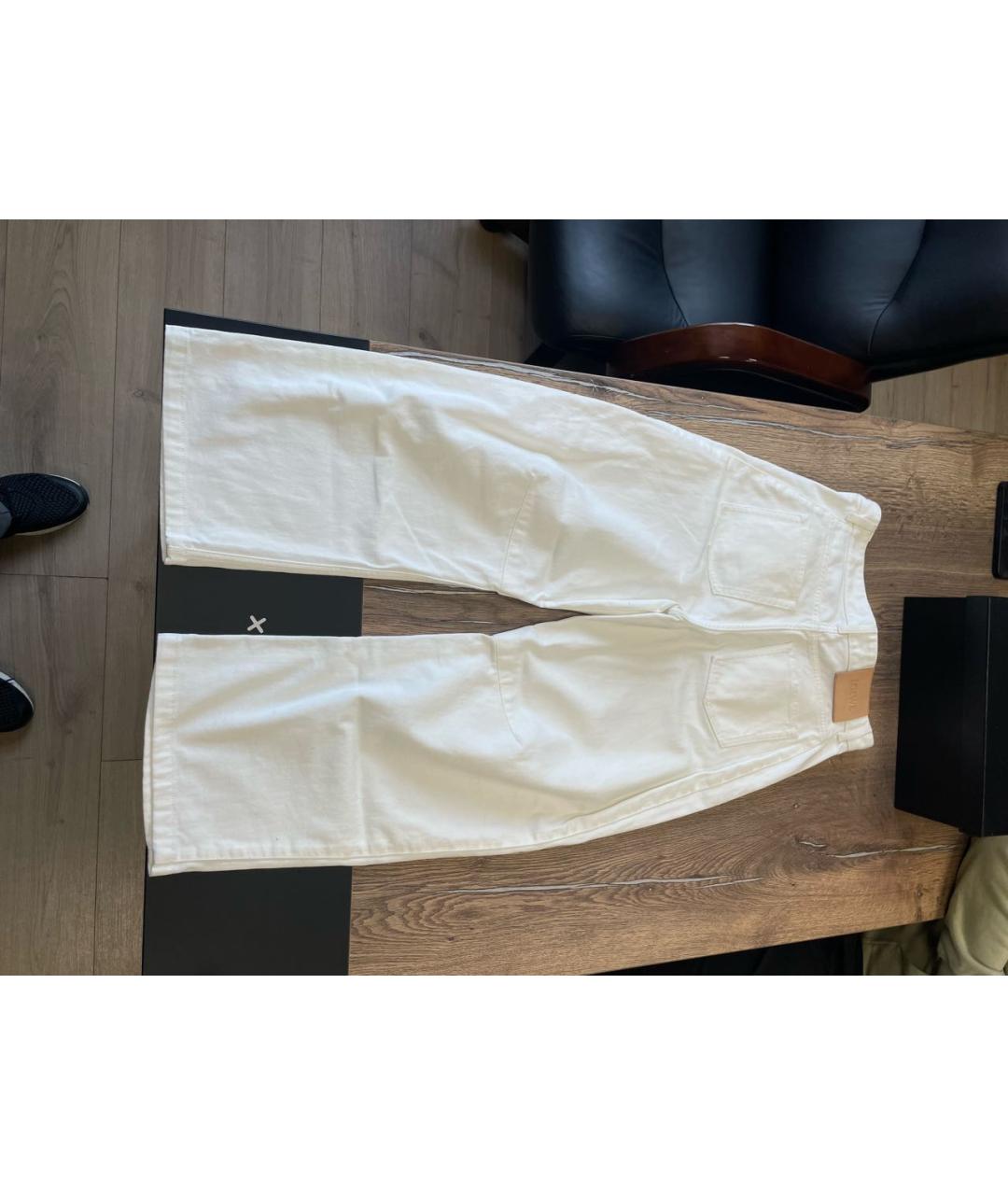 LOEWE Белые хлопковые прямые джинсы, фото 2