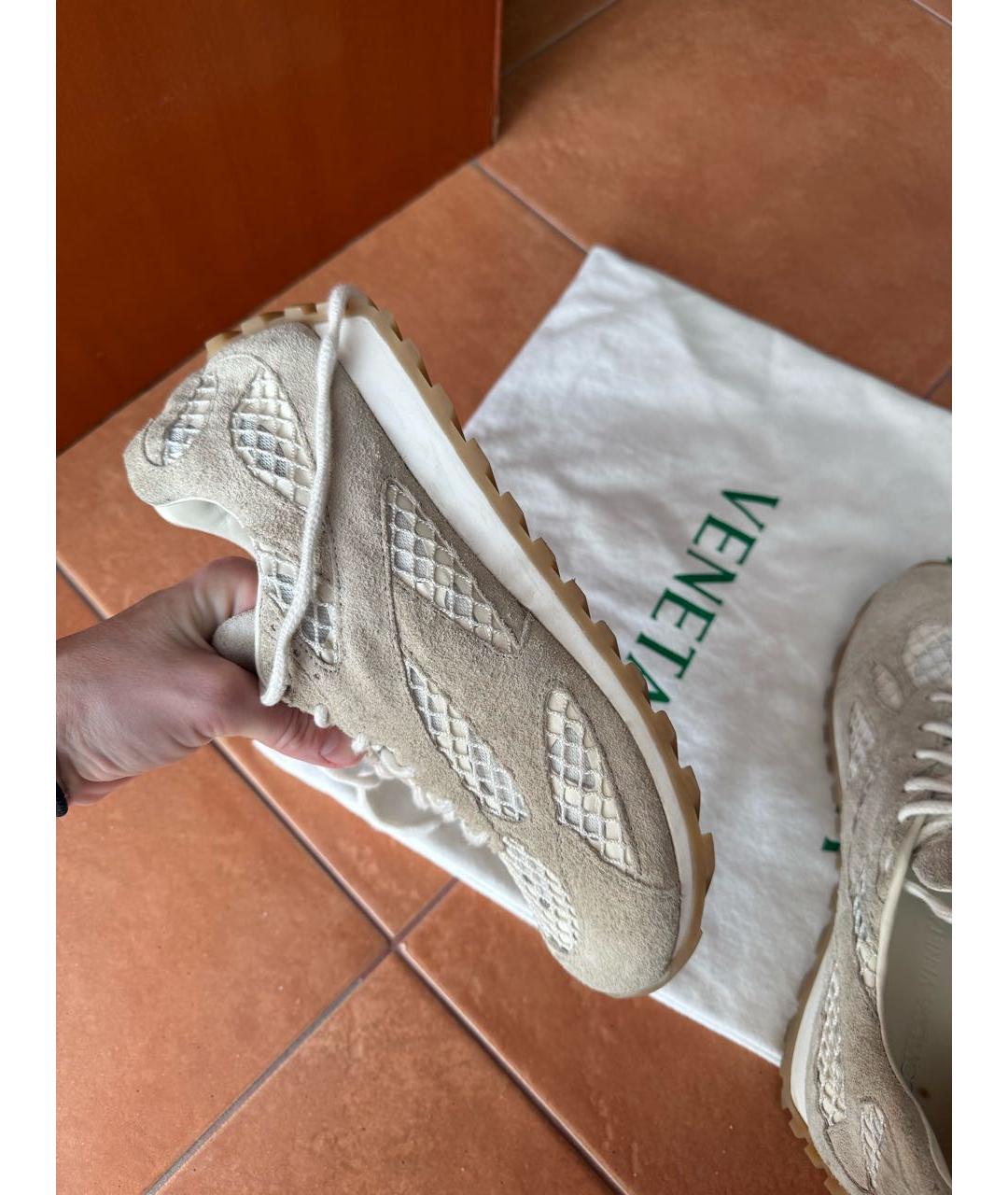 BOTTEGA VENETA Бежевые замшевые кроссовки, фото 6