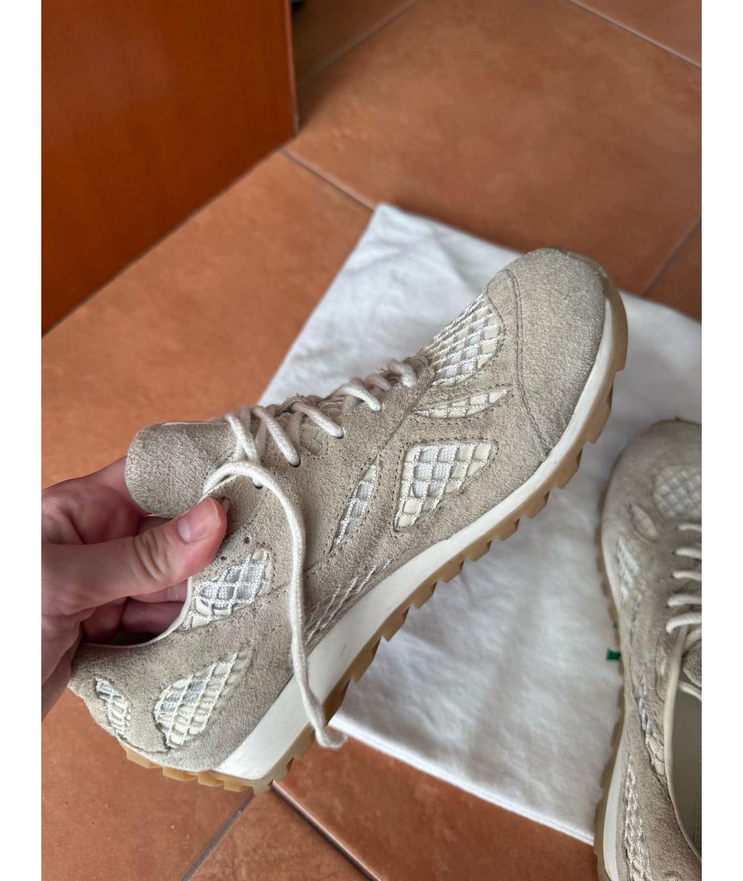 BOTTEGA VENETA Бежевые замшевые кроссовки, фото 7