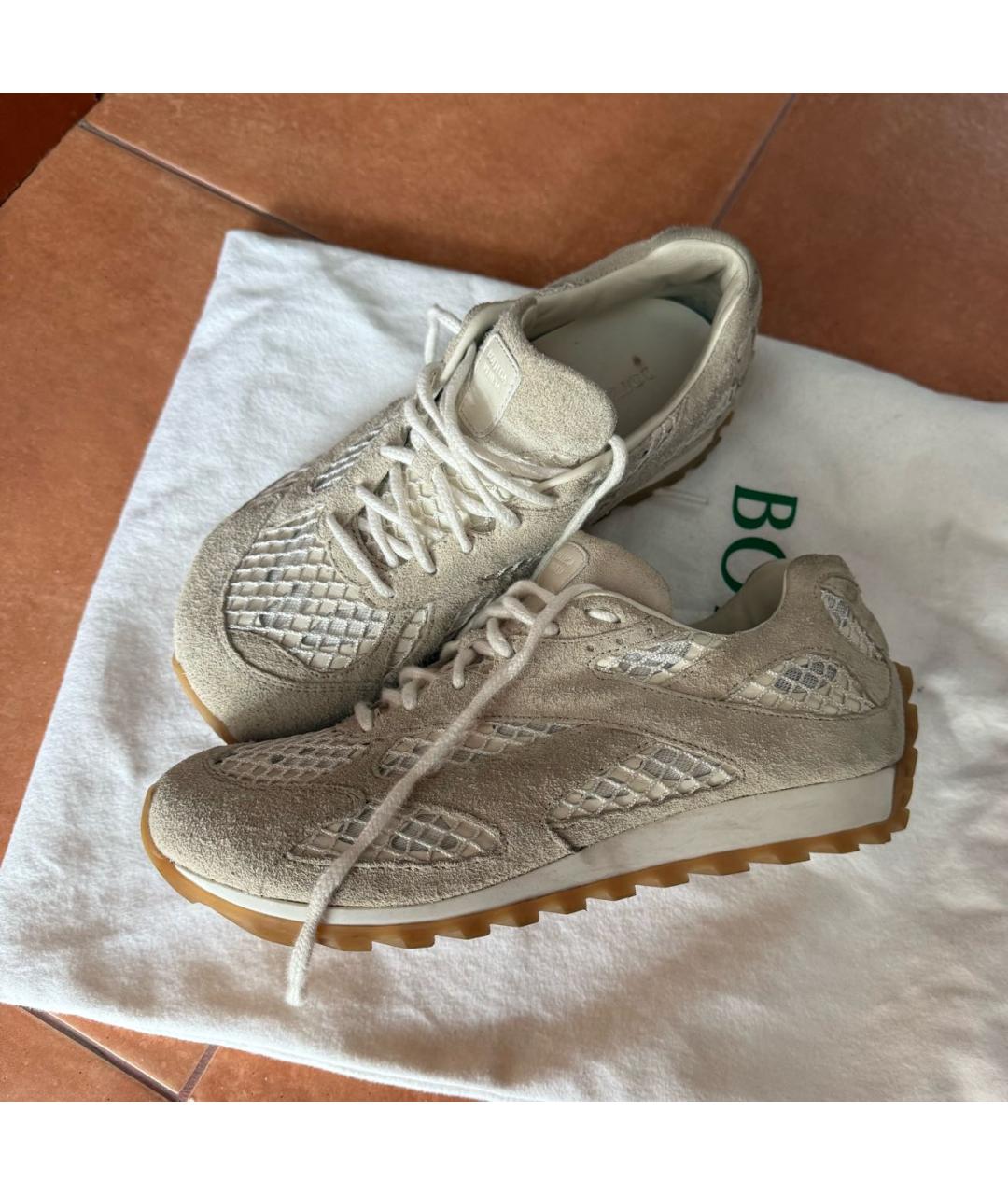 BOTTEGA VENETA Бежевые замшевые кроссовки, фото 9