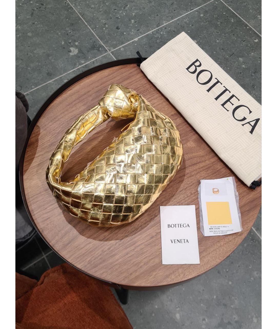 BOTTEGA VENETA Золотая кожаная сумка с короткими ручками, фото 2