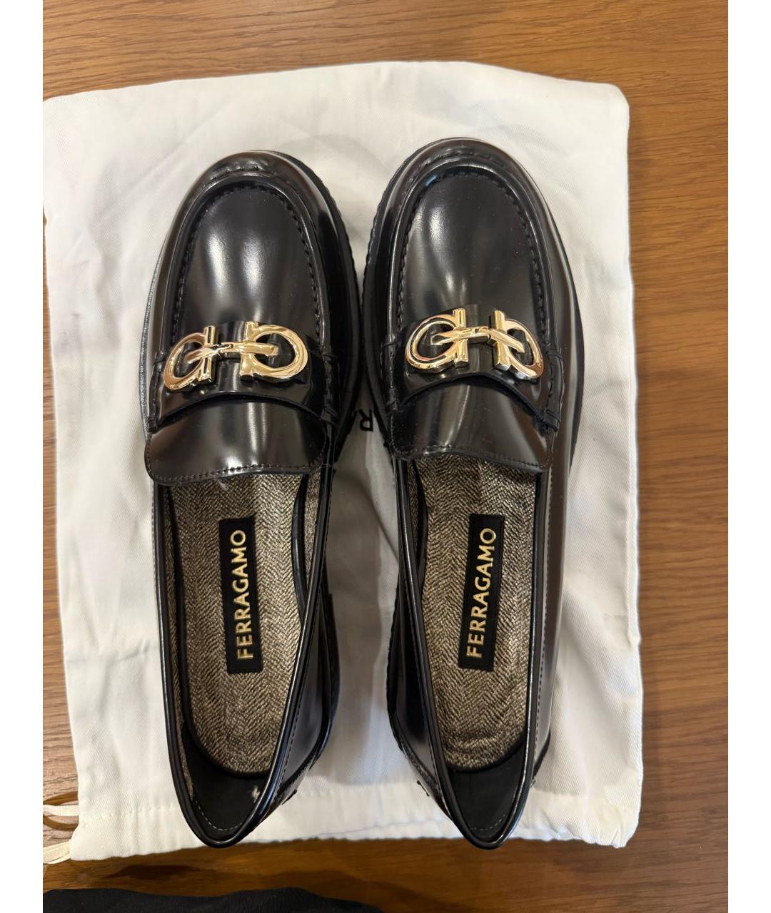 FERRAGAMO Черные лоферы из лакированной кожи, фото 3