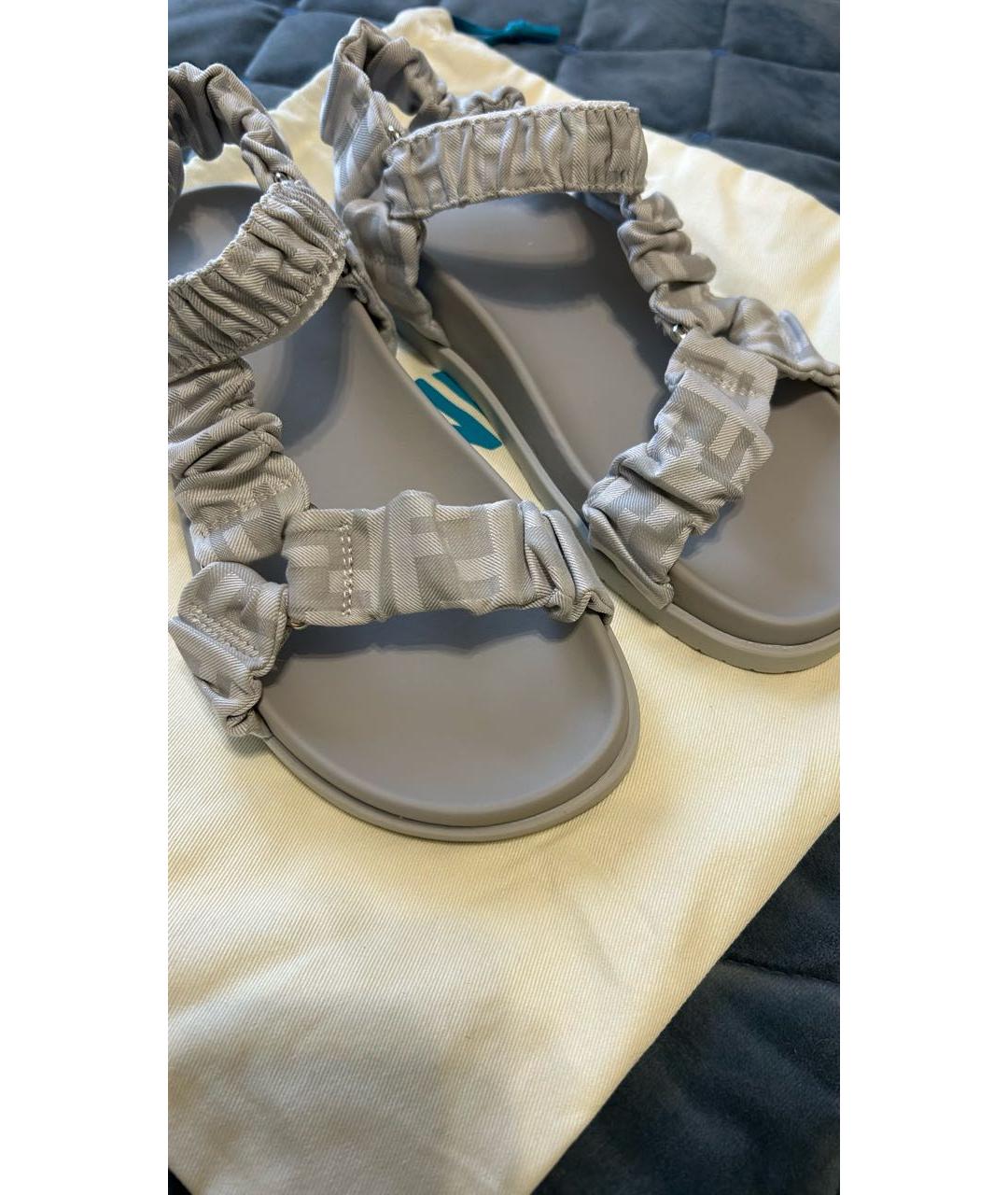 FENDI Серые текстильные сандалии, фото 7